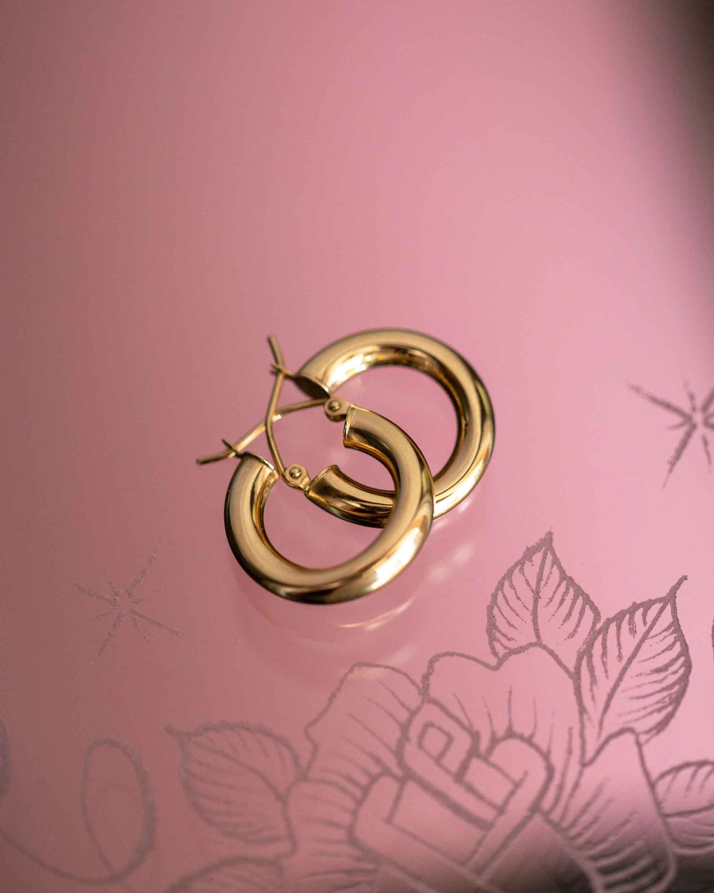 14K Yellow Gold Chunky Hoops | Lightweight Thick Hoops | Arracadas